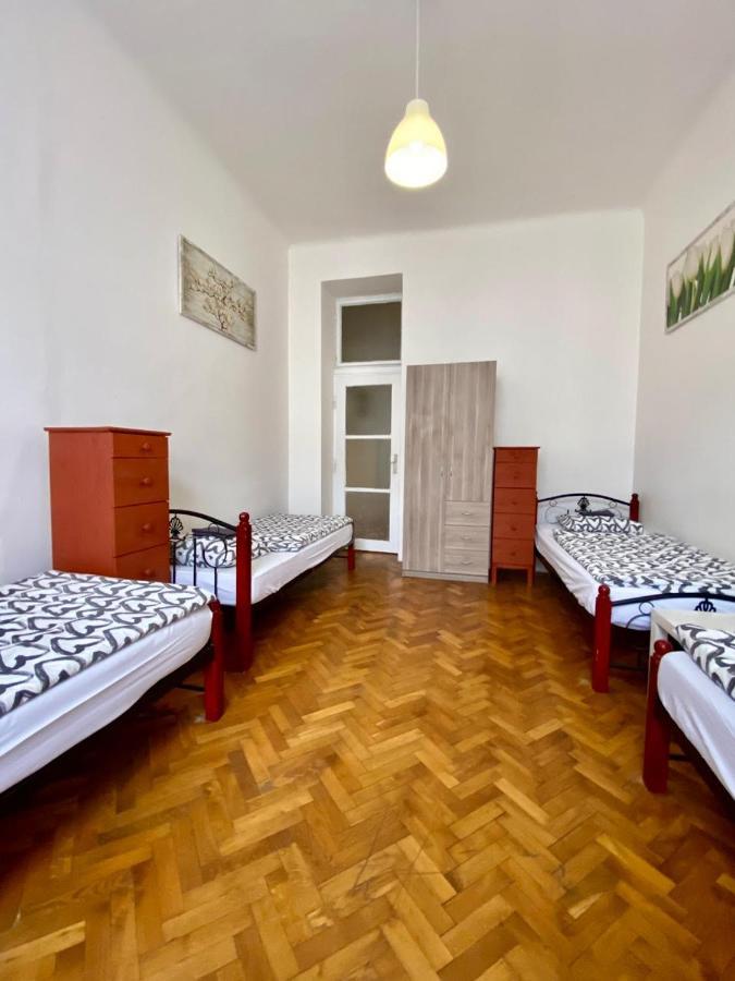 Spacious Cozy Apartments In Centre Praag Buitenkant foto