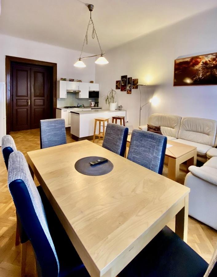 Spacious Cozy Apartments In Centre Praag Buitenkant foto