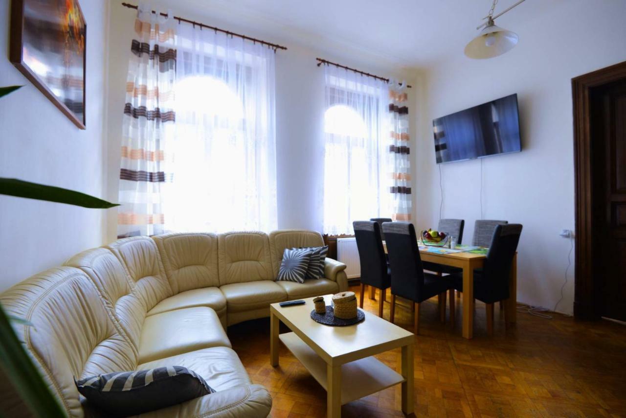 Spacious Cozy Apartments In Centre Praag Buitenkant foto