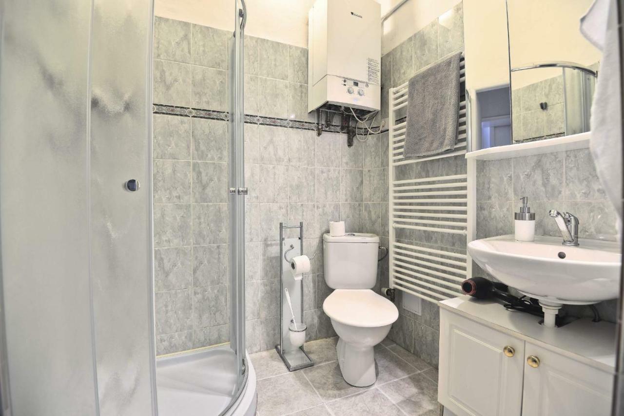 Spacious Cozy Apartments In Centre Praag Buitenkant foto