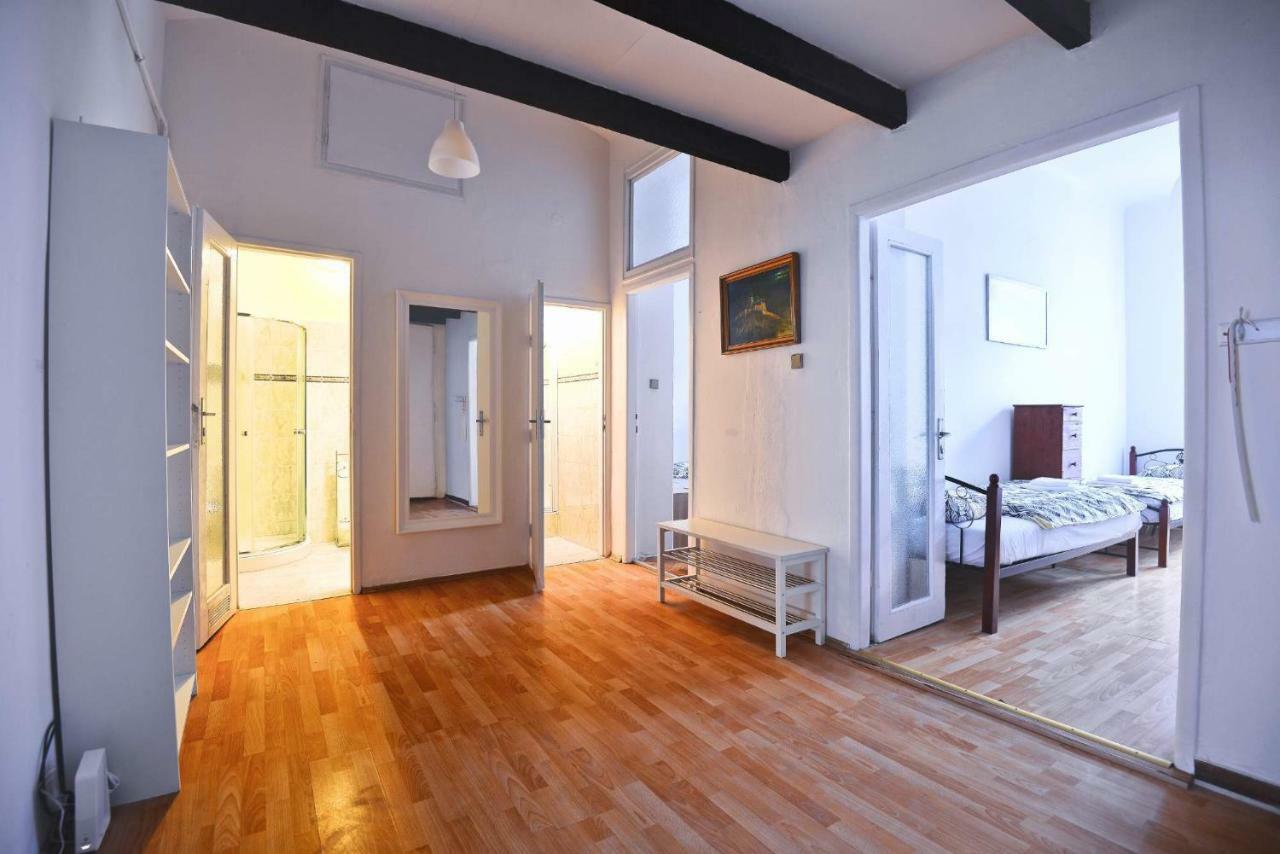 Spacious Cozy Apartments In Centre Praag Buitenkant foto